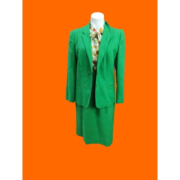 1970's Cross Country Fashions Green Linen Suit - Picture 1 of 6